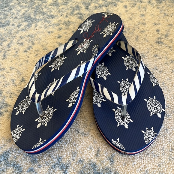 Vera Bradley | Turtles Flip Flop - Women (5-6) Blue/White - Picture 6 of 9